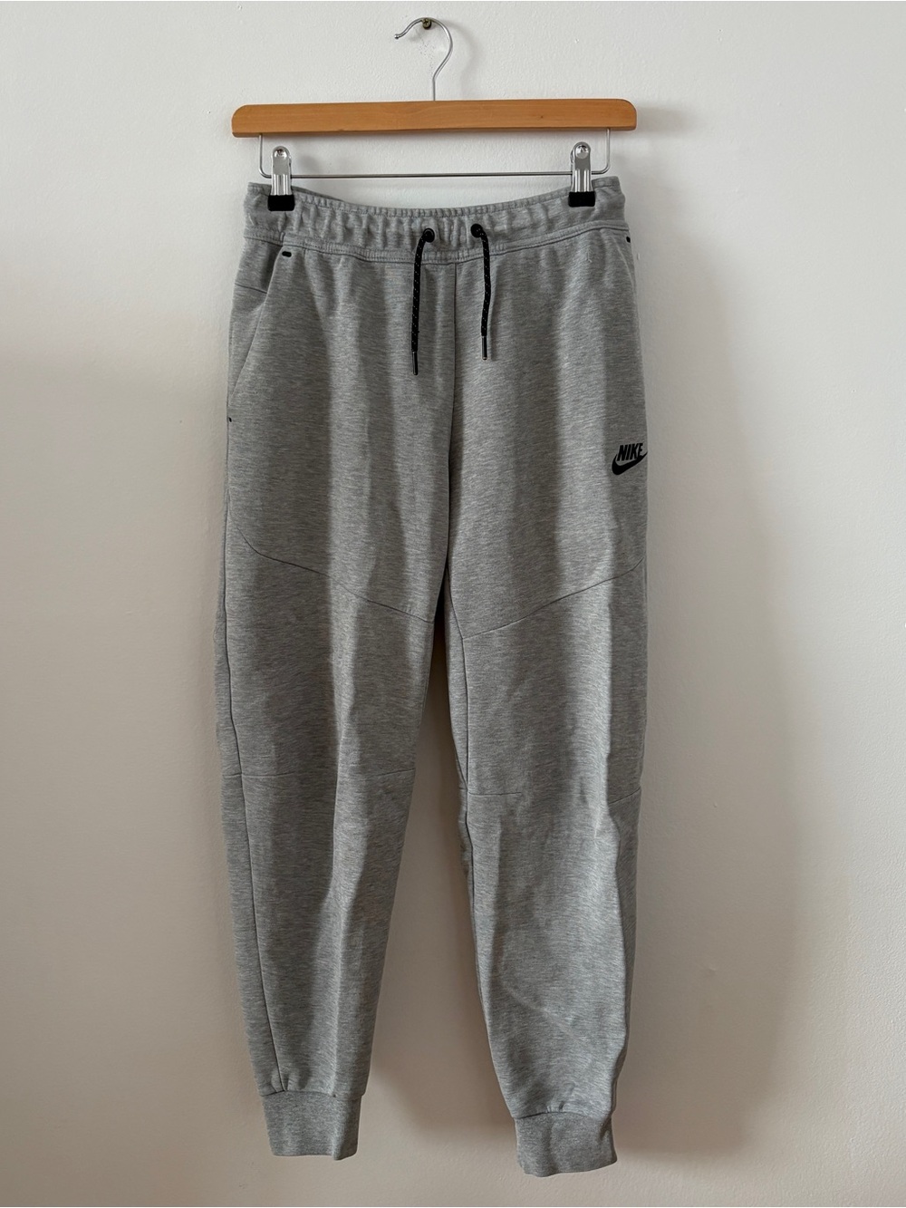 Nike Tech-Fleece Grey Sweatpants | S
